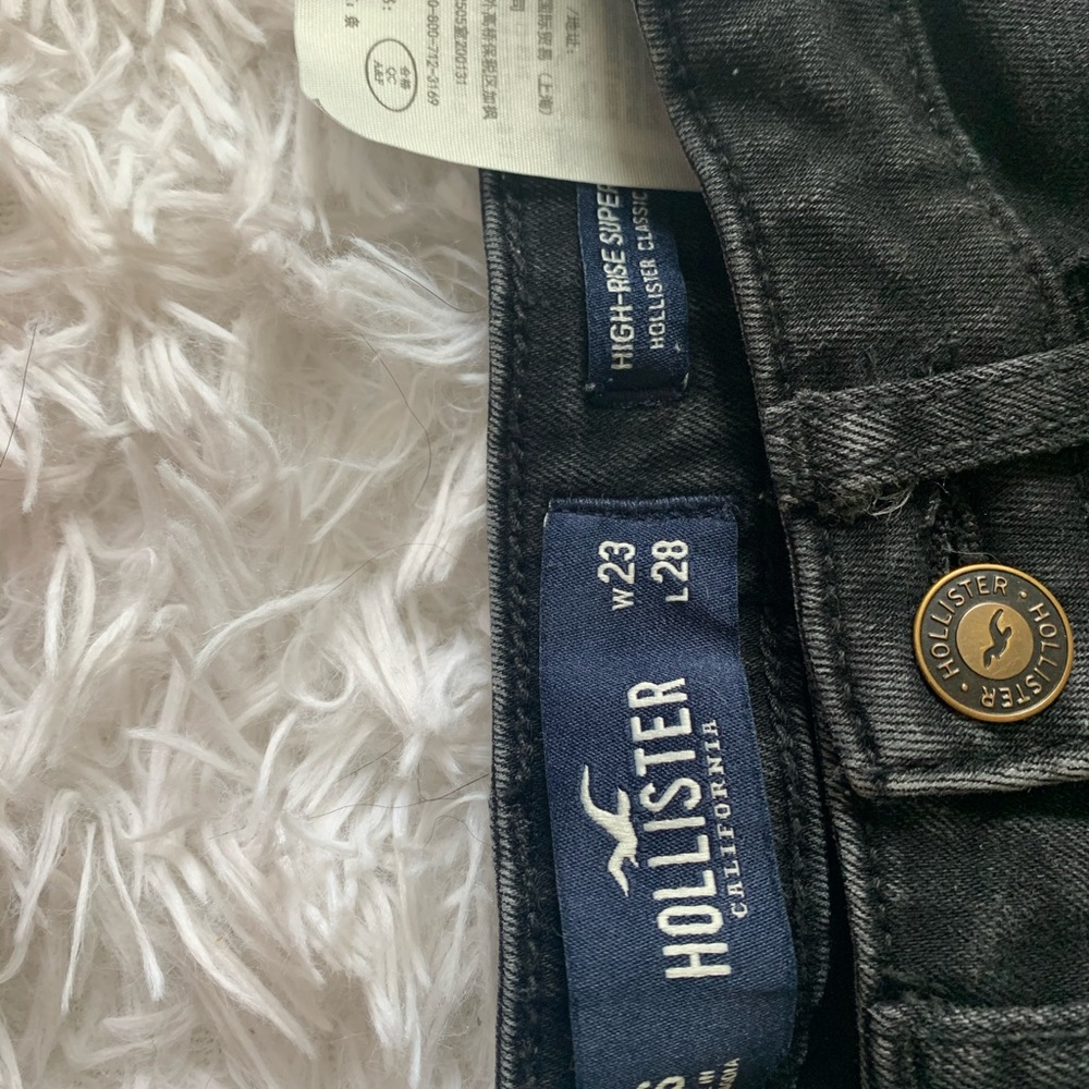 Hollister Jeans